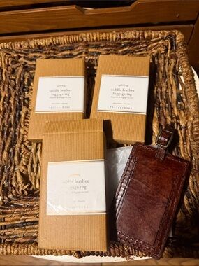 Pottery Barn Set of 3 Saddle Leather Luggage Tags - Brown BNWT